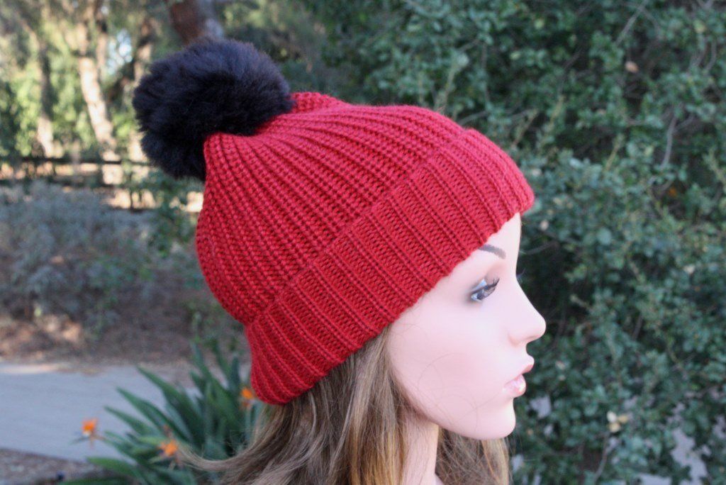 100% Alpaca Pom-Pom Channel Beanie Hat - pokema100% Alpaca Pom-Pom Channel Beanie Hat