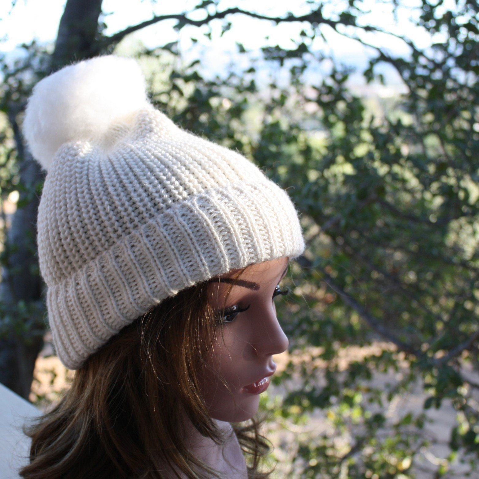 100% Alpaca Pom-Pom Channel Beanie Hat - pokema100% Alpaca Pom-Pom Channel Beanie Hat