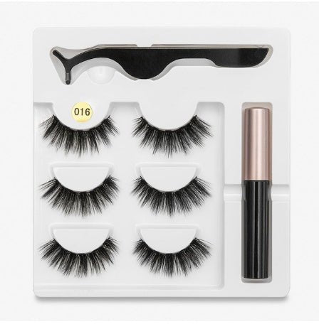 A Pair Of False Eyelashes With Magnets In Fashion - pokemab98ce222da699a64df93399db7ce94e3
