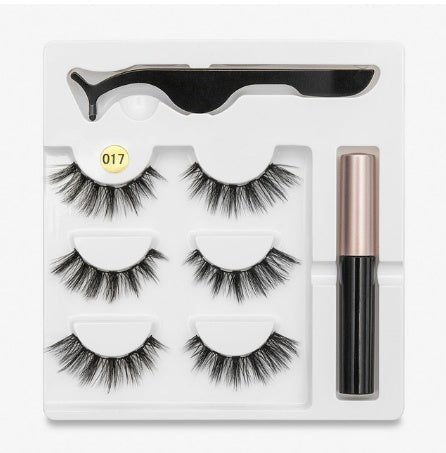 A Pair Of False Eyelashes With Magnets In Fashion - pokemaeb0e0a38056de0c8b3d293a444c43392