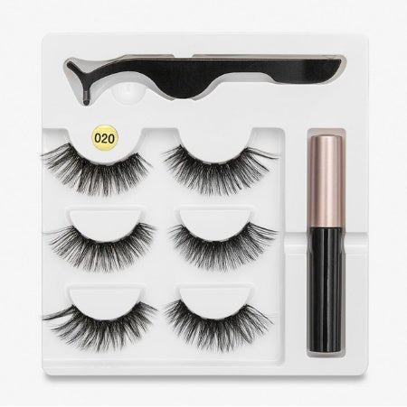 A Pair Of False Eyelashes With Magnets In Fashion - pokema3160069543dbb9daabd4fa5c325abb18