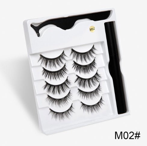 A Pair Of False Eyelashes With Magnets In Fashion - pokema94d4cec69a54121592fbc01eaff06129