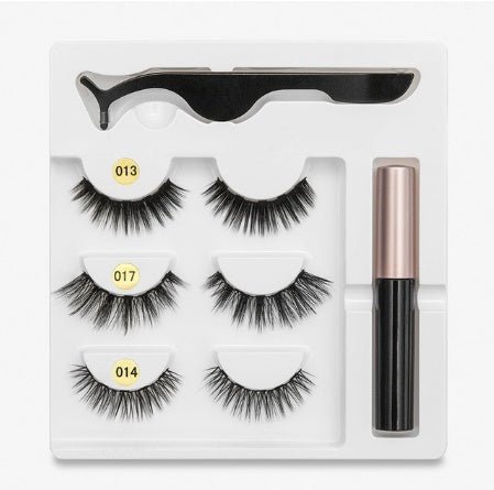 A Pair Of False Eyelashes With Magnets In Fashion - pokemad744d5001a4e0dd27bacd5d8b23c70a9