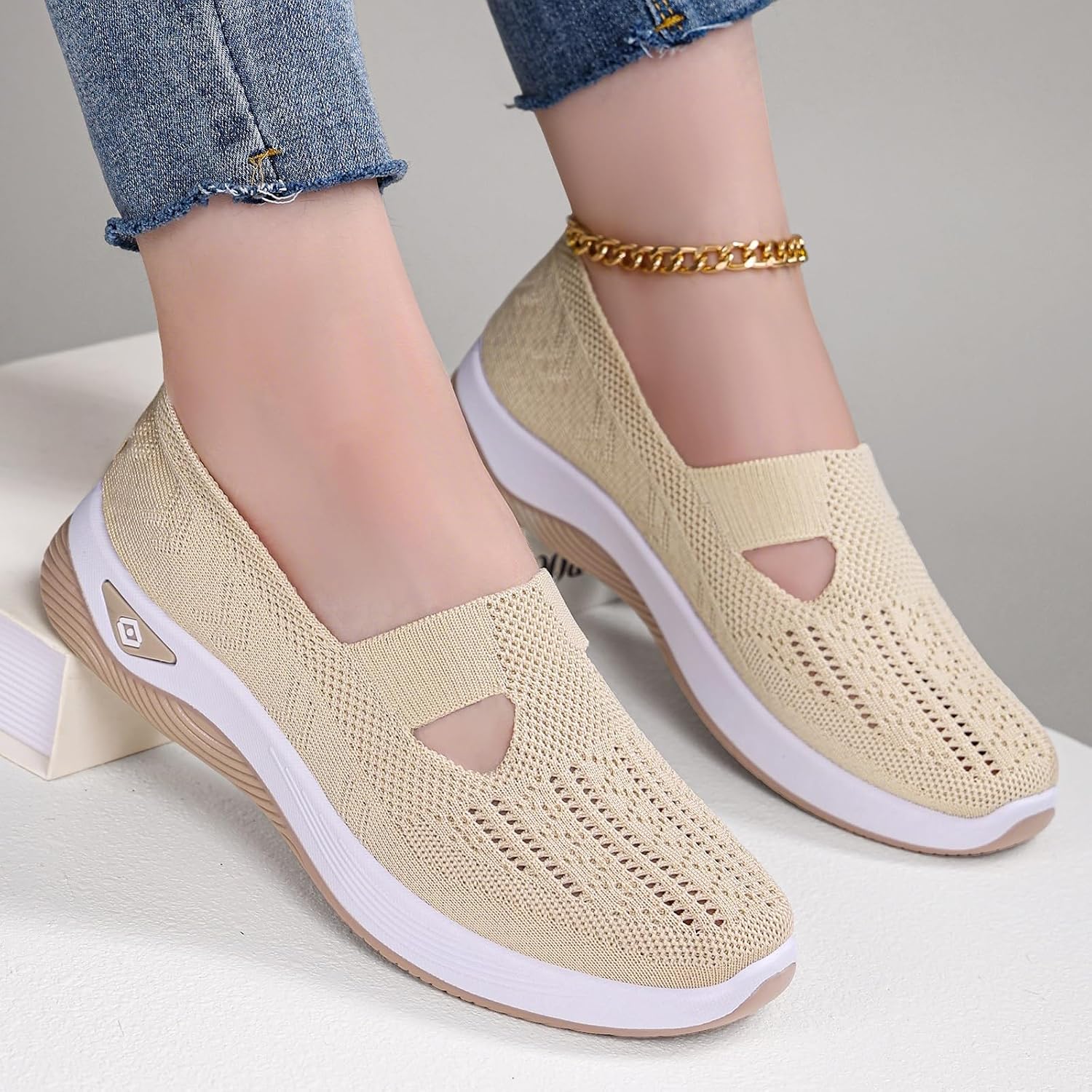 Chaussures de marche décontractées pour femme – Semelle souple et respirante – Chaussures de sport légères pour le printemps et l'automne (beige) - pokemaChaussures de marche décontractées pour femme – Semelle souple et respirante – Chaussures de sport légères pour le printemps et l'automne (beige)