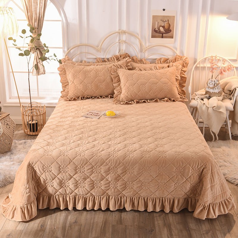 Crystal velvet padded quilted bed sheet - pokema44486094e1f8b1daf26f4f231177de9e
