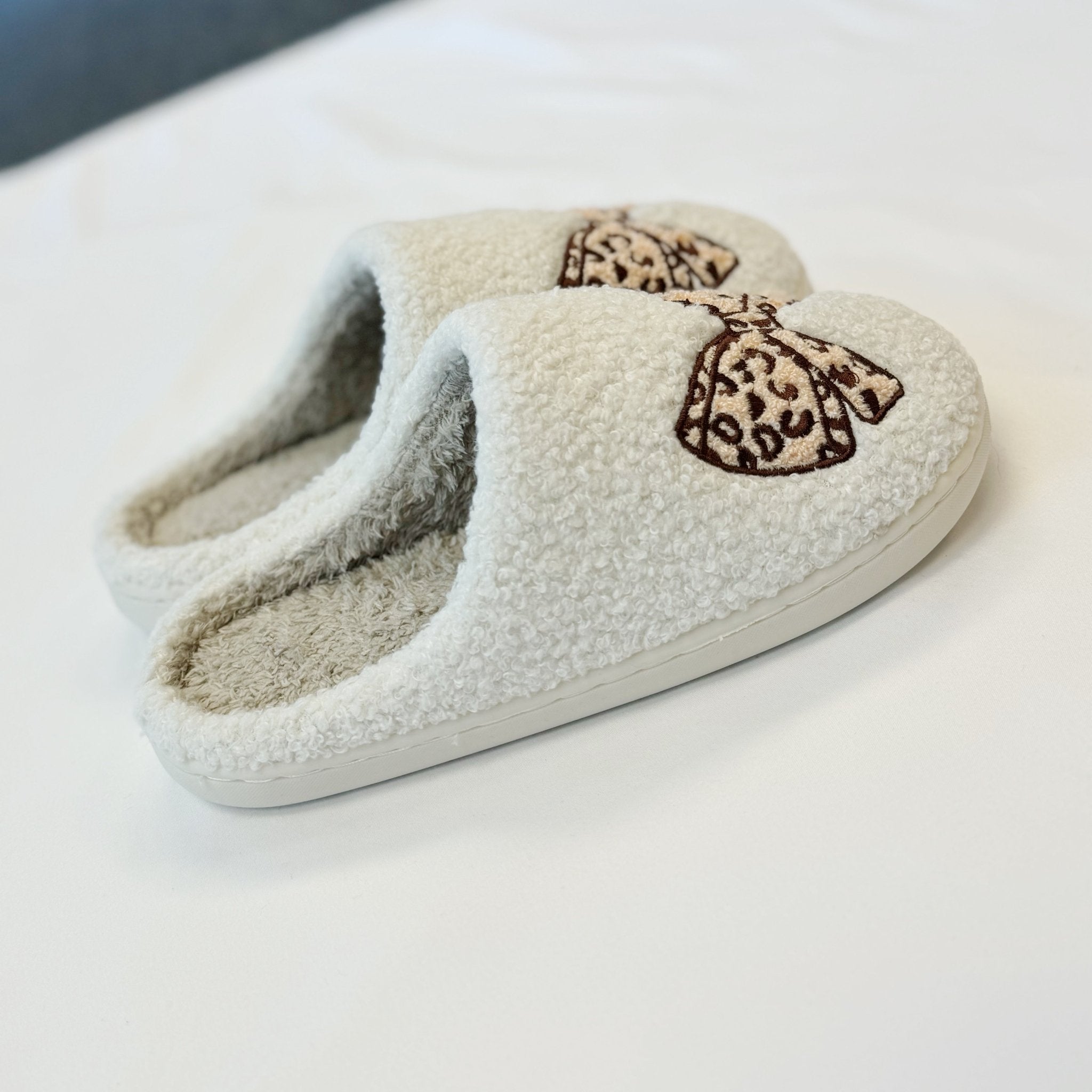Emily Bow Cozy Lounge Slippers - pokemaEmily Bow Cozy Lounge Slippers