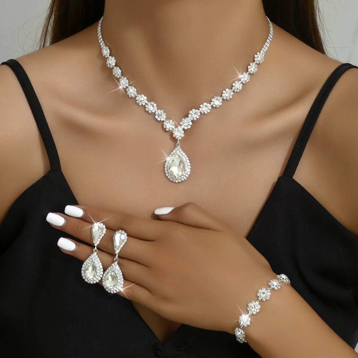 Fashion Jewelry Bridal Jewelry Suit Necklace Ear Stud Bracelet Three-piece Set - pokemafe462d9dff72edf0dc998150470d45fd