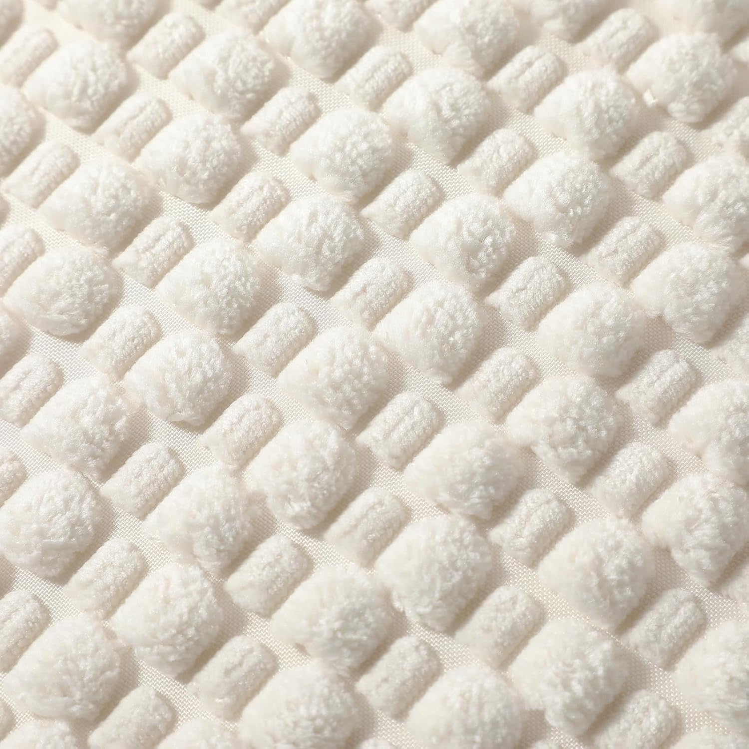 Lot de 1 housse de coussin décorative en velours côtelé, blanc ivoire, 45,7 x 45,7 cm | Tissu doux et durable, fermeture éclair dissimulée lisse, design à doublure propre pour une décoration de ferme moderne - pokemaLot de 1 housse de coussin décorative en velours côtelé, blanc ivoire, 45,7 x 45,7 cm | Tissu doux et durable, fermeture éclair dissimulée lisse, design à doublure propre pour une décoration de ferme moderne