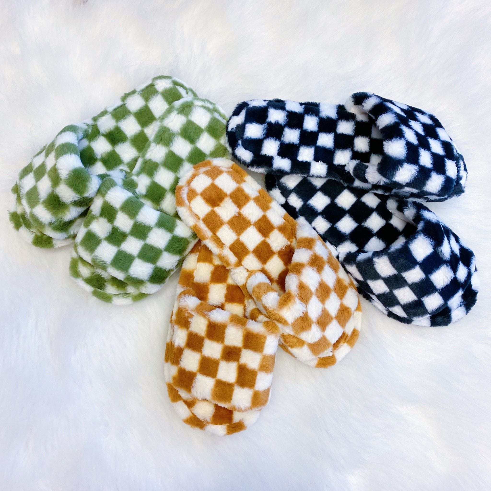 Luxe Lounge Checker Cozy Slippers - pokemaLuxe Lounge Checker Cozy Slippers