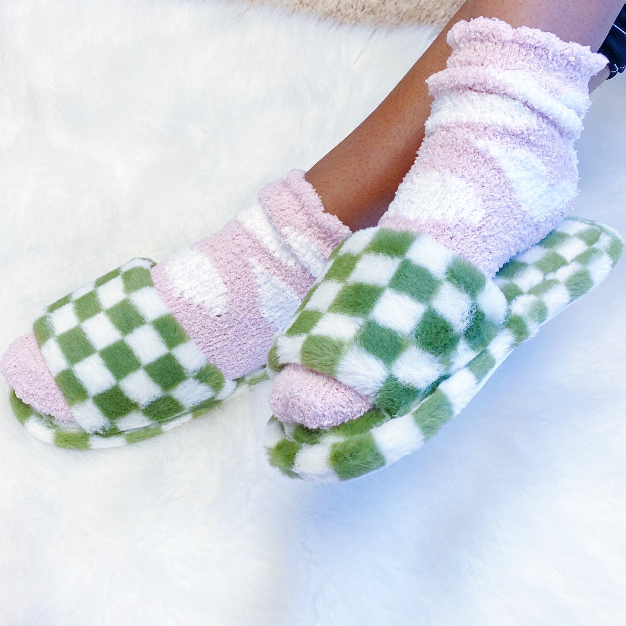 Luxe Lounge Checker Cozy Slippers - pokemaLuxe Lounge Checker Cozy Slippers