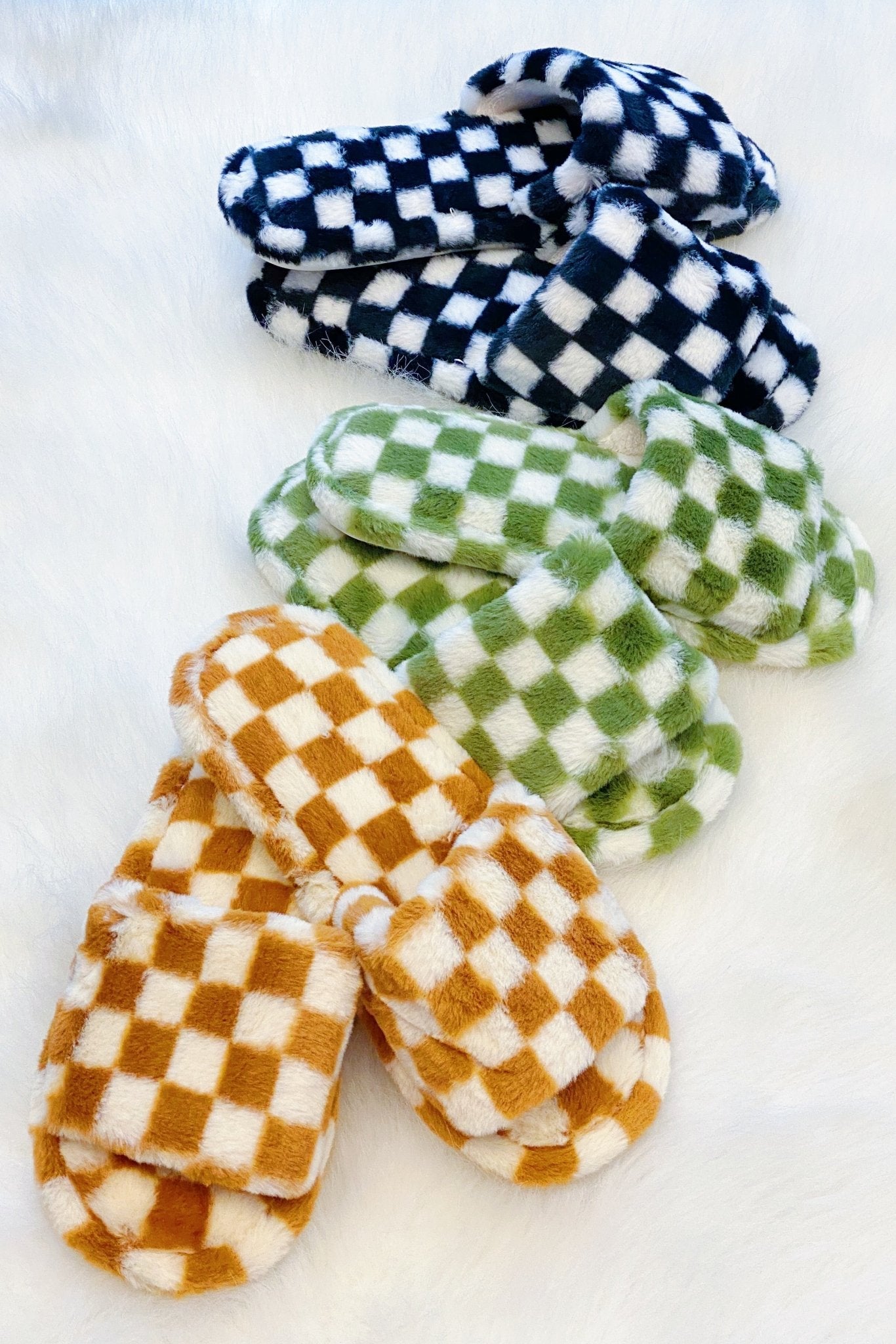 Luxe Lounge Checker Cozy Slippers - pokemaLuxe Lounge Checker Cozy Slippers