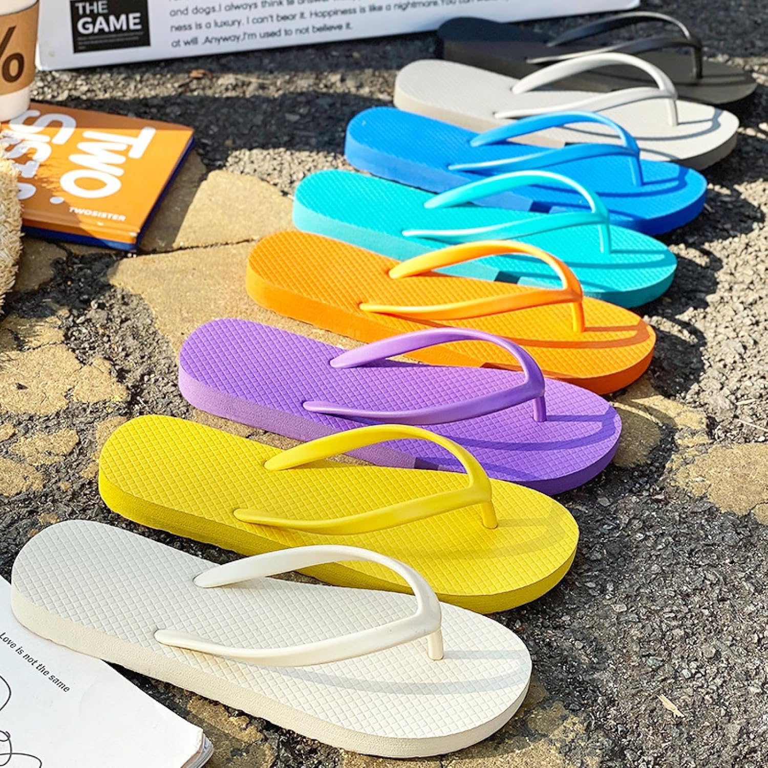 Pantoufles tongs pour homme et femme - Antidérapantes - Sandales de douche - Sandales d'été légères - Sandales de plage - Chaussures de marche - pokemaPantoufles tongs pour homme et femme - Antidérapantes - Sandales de douche - Sandales d'été légères - Sandales de plage - Chaussures de marche