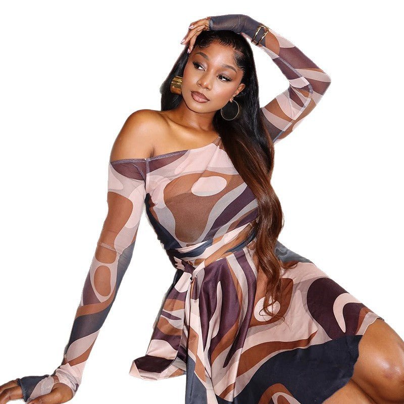 Women's Elegant Lightweight A-line Dress With A Print And Raglan Sleeves - pokema84a503e970e34c2c319f40930161b55b